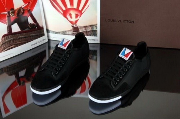 LV Fashion Casual Shoes Men--091